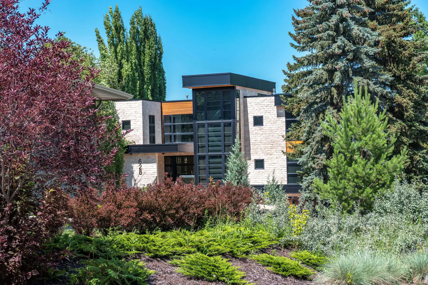 Tuscany community in Calgary