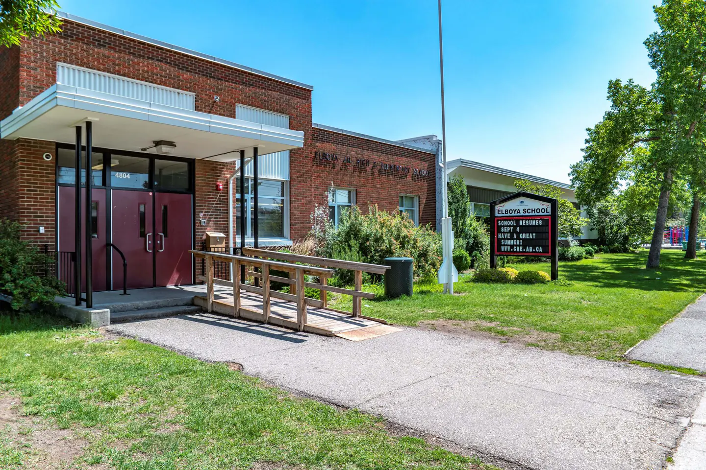 Tuscany community in Calgary